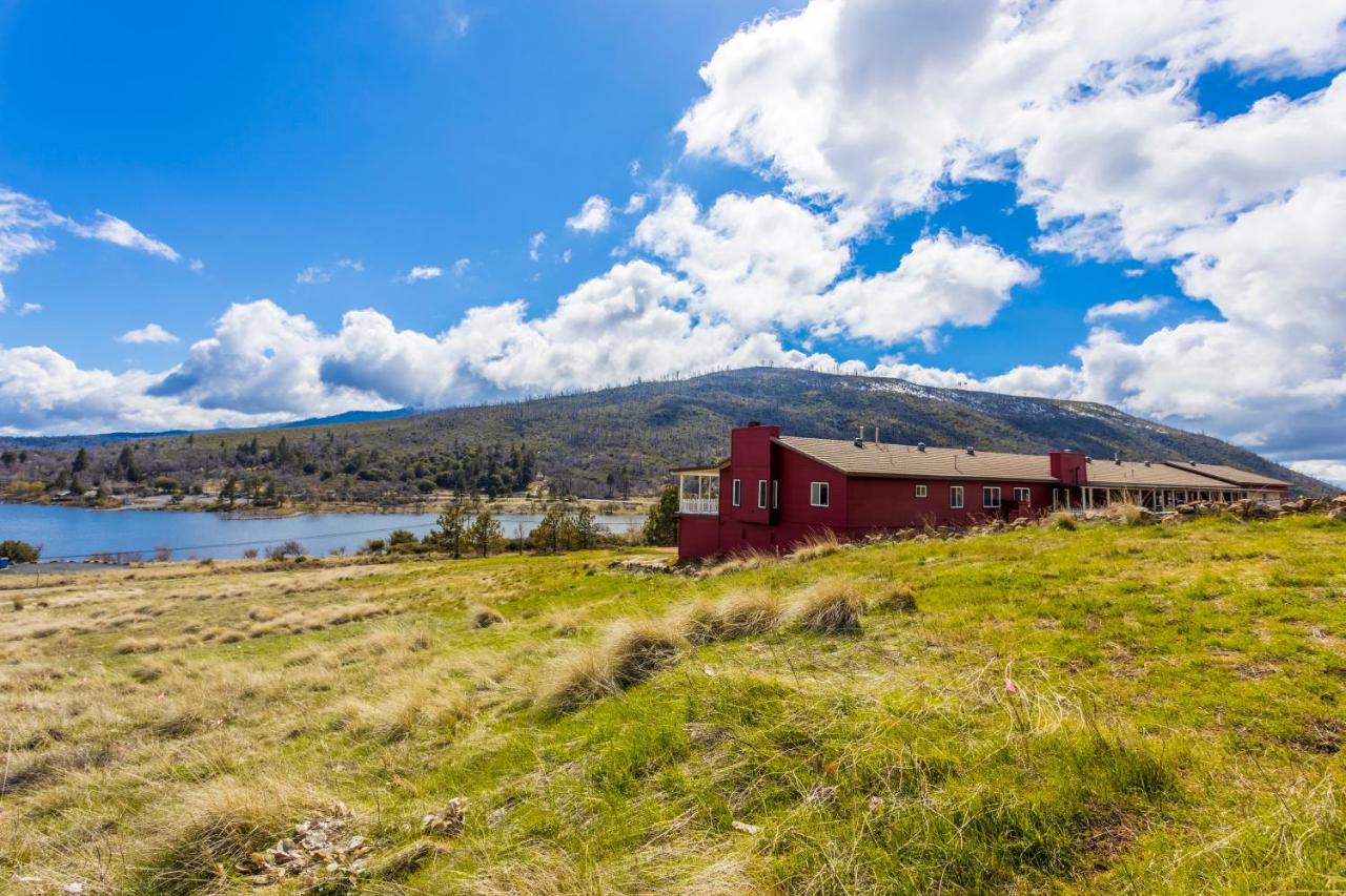 Quiet Mind Mountain Lodge, Retreat &